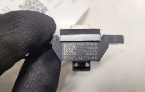 Jaguar XF Airbag deployment crash/impact sensor 9X2314C676AA