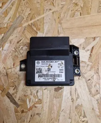 Volkswagen PASSAT B7 Hand brake control module 3AA907801H KN000272 18491001A