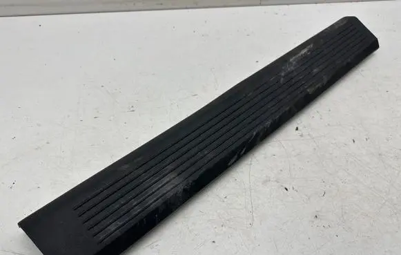 Nissan Qashqai J12 Front sill trim cover 769B46UA2A