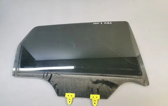 Nissan Qashqai Rear door window glass 43R006723