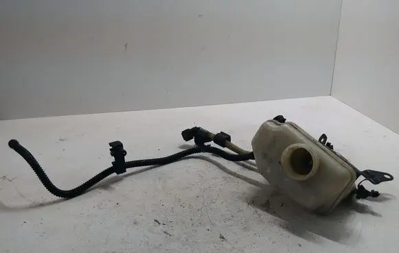 Opel Corsa D Brake fluid reservoir 0204051244