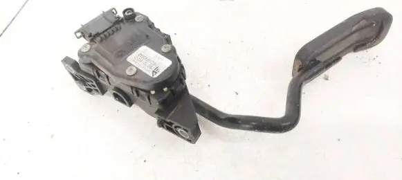 Volkswagen Sharan Accelerator throttle pedal 7M3721603D YM219F836AB
