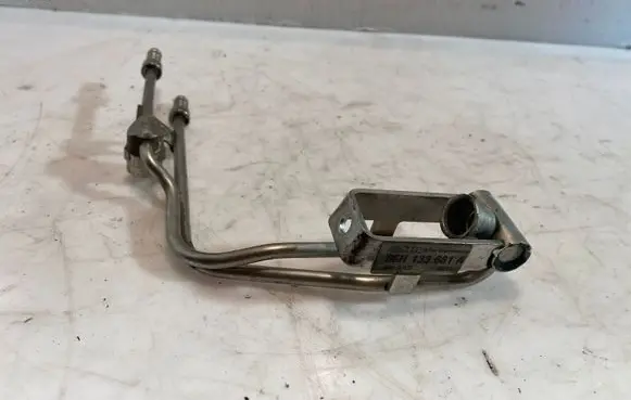 Audi Q5 SQ5 Fuel line pipe 06H133681A