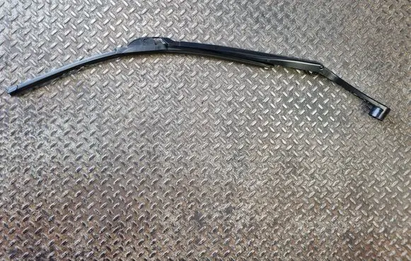 Dodge Charger Windshield/front glass wiper blade 