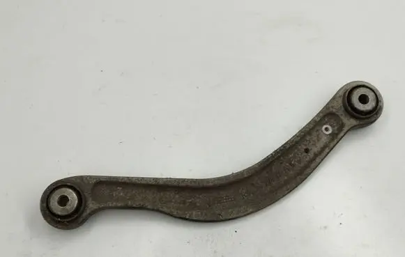 Mercedes-Benz CLS C218 X218 Rear control arm A20407
