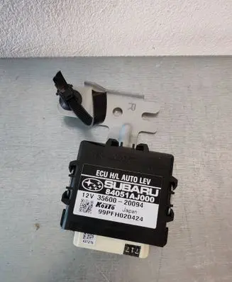 Subaru Outback Light module LCM 84051AJ000 3560020094 99PFH020424