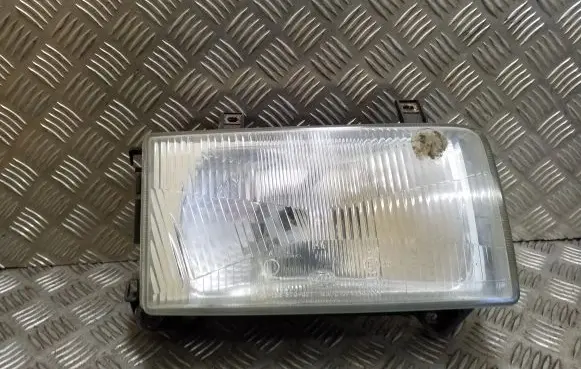 Volkswagen Transporter - Caravelle T4 Headlight/headlamp 7R0117177