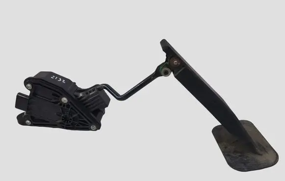 Honda Civic Accelerator throttle pedal JM07A J20010000008205