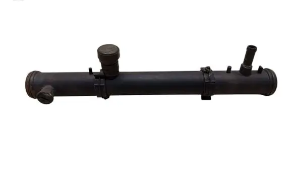 Volkswagen Touareg I Engine coolant pipe/hose 022121085A
