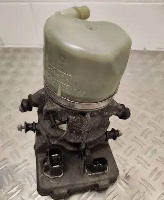 Volvo V60 Power steering pump 31387595