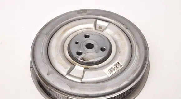 Volvo XC60 Crankshaft pulley P32380012