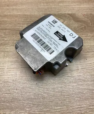 Opel Vectra B Airbag control unit/module 24416701 5WK42975
