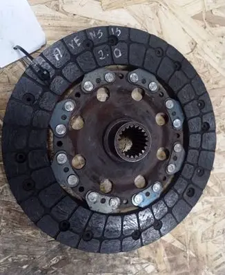 Toyota Avensis Verso Clutch pressure plate 323063410 LUK