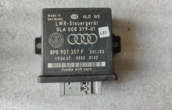 Audi Q7 4M Light module LCM 8P0907357F 5LA00837901