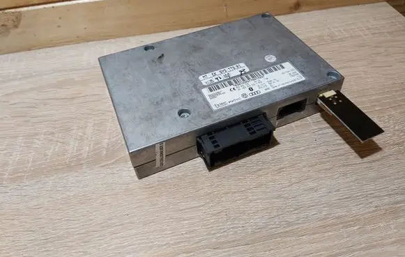 Audi Q7 4L Bluetooth control unit module 4E0862335 4E0910336H