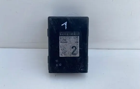 Toyota Avensis T220 Other control units/modules 8865005060