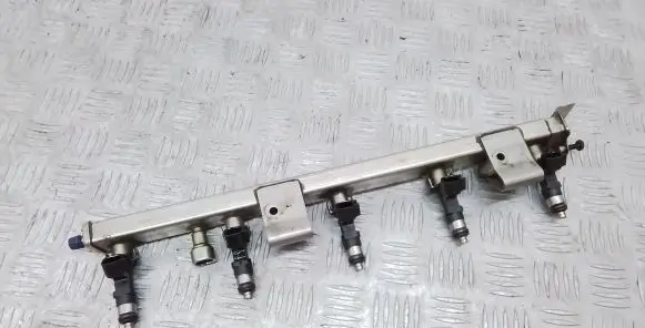 Volvo S80 Fuel injectors set 30757534 31216533