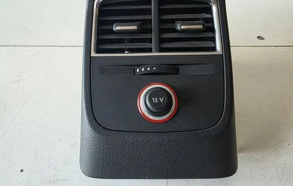 Audi A3 S3 8V Rear air vent grill 8V0819203