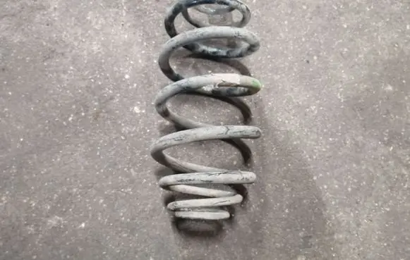 Mercedes-Benz Vito Viano W639 Rear coil spring