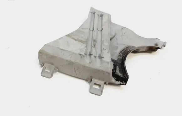 Mercedes-Benz B W246 W242 Timing belt guard (cover) 135611020R