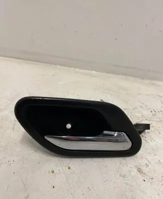 BMW 5 E39 Rear door interior handle 8125514