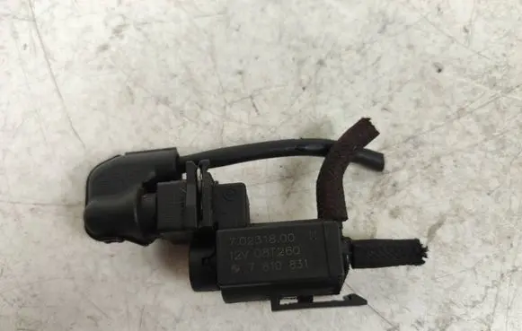 BMW 3 E90 E91 Idle control valve (regulator) 08T260 7810831