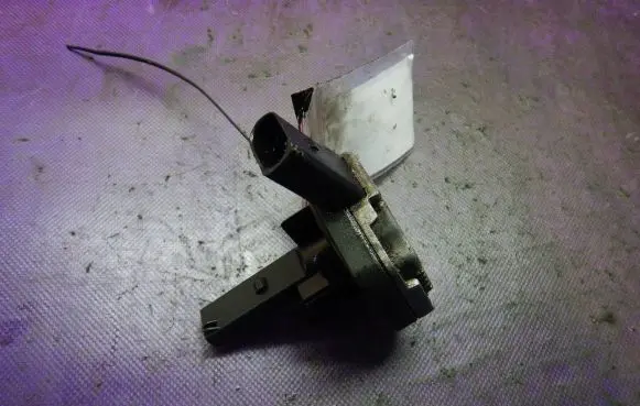 Skoda Octavia Mk2 (1Z) Mass air flow meter