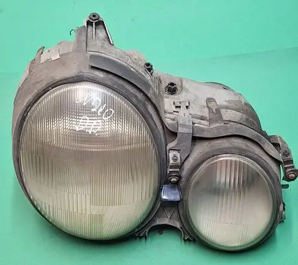 Mercedes-Benz E W210 Headlight/headlamp