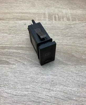 Volkswagen PASSAT B5 Windscreen/window heater switch 3B0959621C