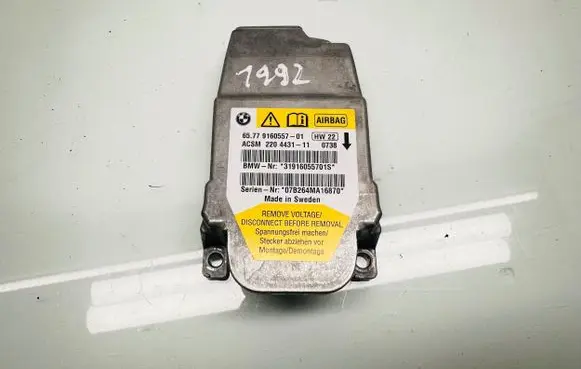 BMW 5 E60 E61 Airbag control unit/module 9160557 220443111 31916055701S