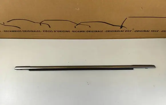 Mini Clubman F54 Rear door trim (molding) 7344171 51337473259 51337344171