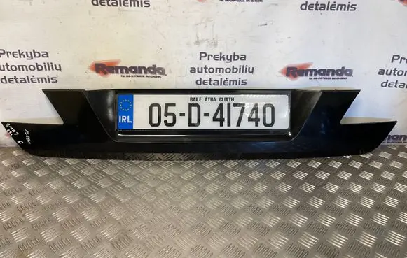 BMW 7 E65 E66 Tailgate trim 51137133637