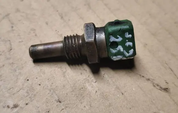 Jeep Cherokee XJ Coolant temperature sensor 