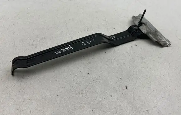 Volvo V70 Battery bracket 