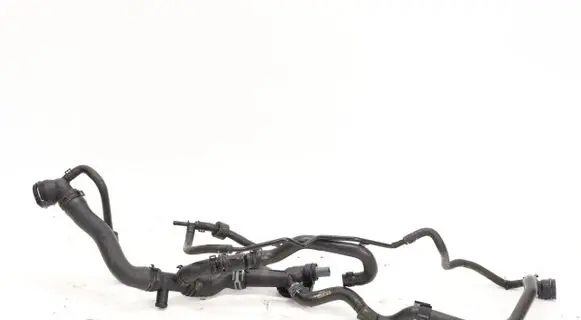 Engine coolant pipe/hose
