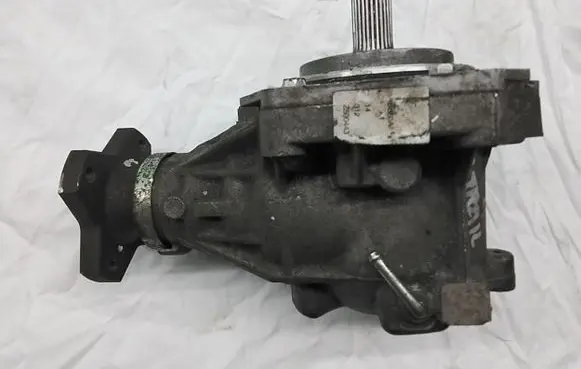 Nissan X-Trail T32 Gearbox transfer box case BB60A