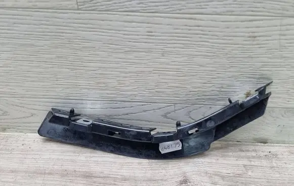 Mercedes-Benz Vito Viano W447 Front bumper mounting bracket A4478850521 A4478800712