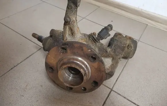 Volkswagen Transporter - Caravelle T5 Front wheel hub