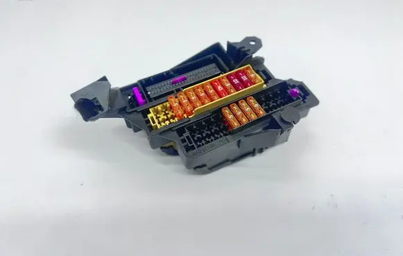 Audi A5 8T 8F Fuse module 8K2971845B
