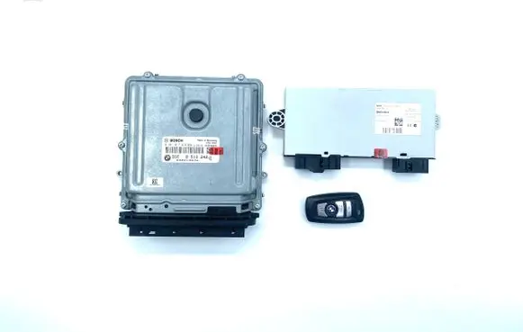 BMW 5 F10 F11 Engine ECU kit and lock set 8513242 13618513242 0281017679