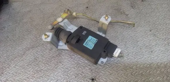 Hyundai Santa Fe Tailgate boot lock/latch motor 9575026000