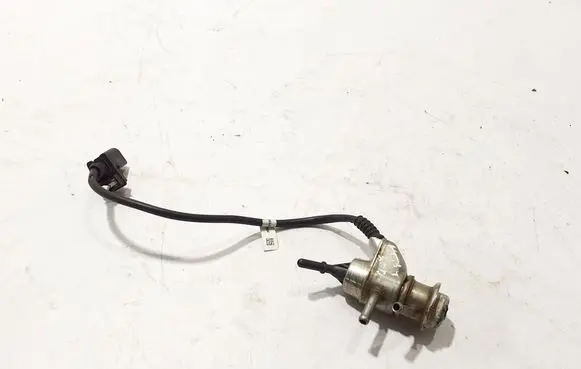 Audi A4 S4 B9 AdBlue injector 4G0131113E