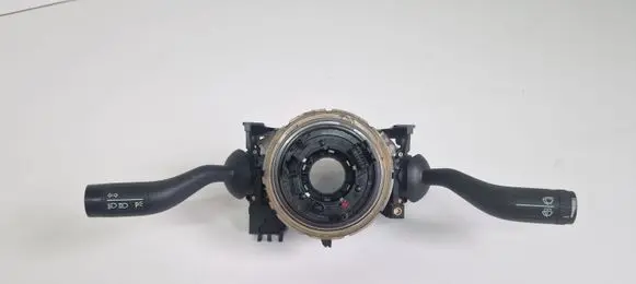 Wiper turn signal indicator stalk/switch