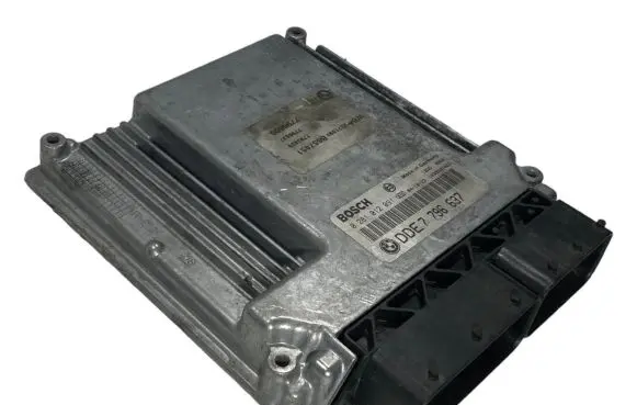 BMW 5 E60 E61 Engine control unit/module 7796637 0281012091