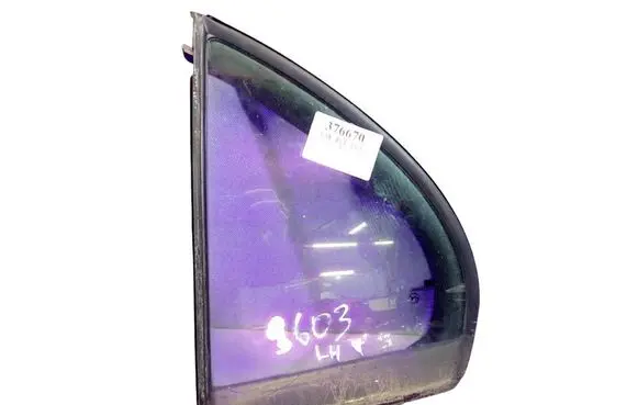 Chevrolet Evanda Front door window glass four-door 