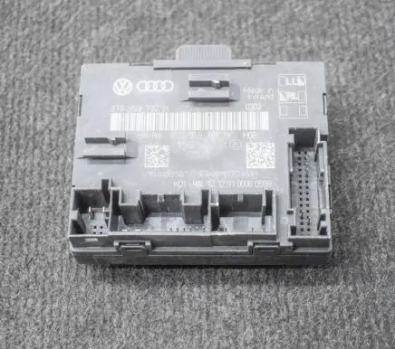 Audi A4 S4 B8 8K Door control unit/module 8T0959792H