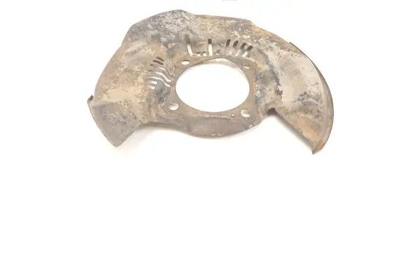 Toyota Hilux (AN10, AN20, AN30) Front brake disc dust cover plate 