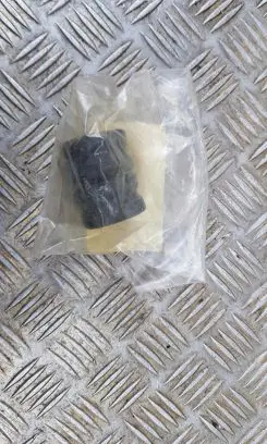 Chrysler Neon III Sway bar bush bracket, front 04626368
