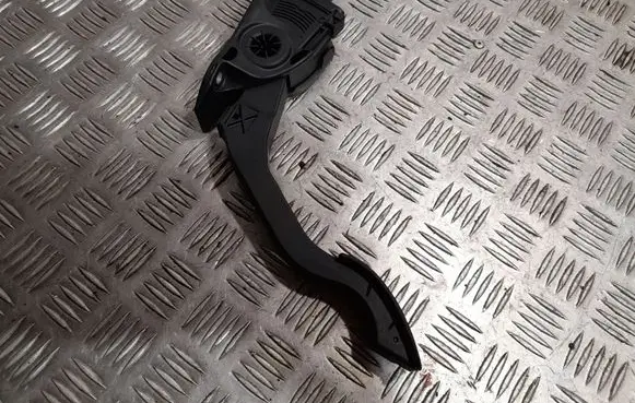Ford Escape III Accelerator throttle pedal CV619F836GB