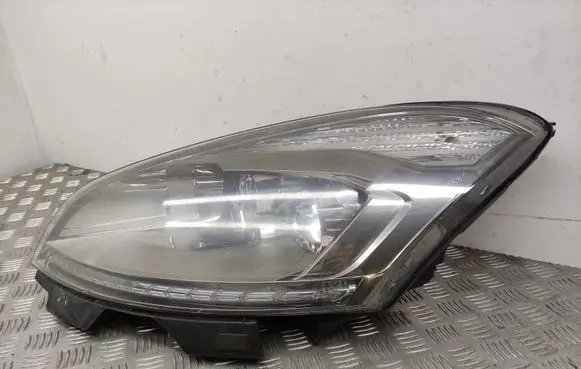 Citroen C4 I Picasso Headlight/headlamp
